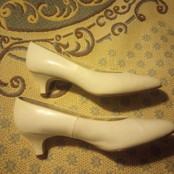 Neutralizer leather kitten heel pointed toe pumps - Picture 4 of 6